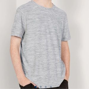 NWT Old Navy Breathe-on Performance T-Shirt for Boys